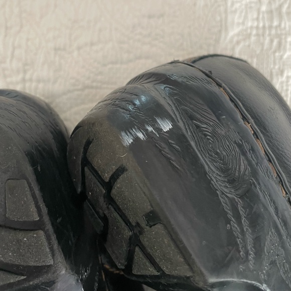 Clogs - Picture 2 of 10